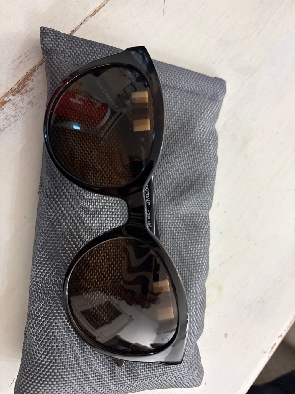 Eddie Bauer Brown with stripes on arms -Sunglasses, Pouch like new no scratches